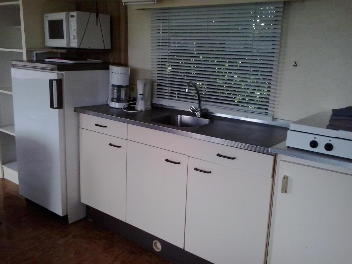 Chalets Op Minicamping Dorpszicht Gapinge Exterior foto